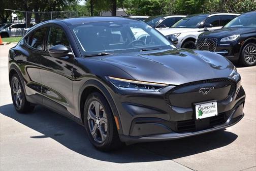 2022 Ford Mustang Mach-E Select