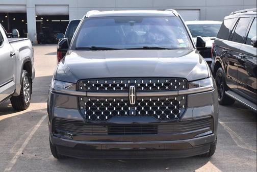 2025 Lincoln Navigator Black Label