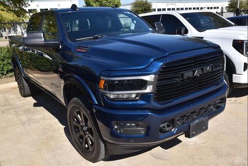 2022 RAM 2500 Laramie Crew Cab 4x4 6'4' Box