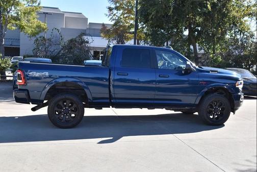 2022 RAM 2500 Laramie Crew Cab 4x4 6'4' Box