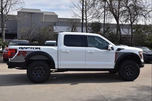2025 Ford F-150 Raptor R