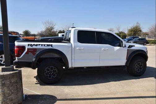 2025 Ford F-150 Raptor R