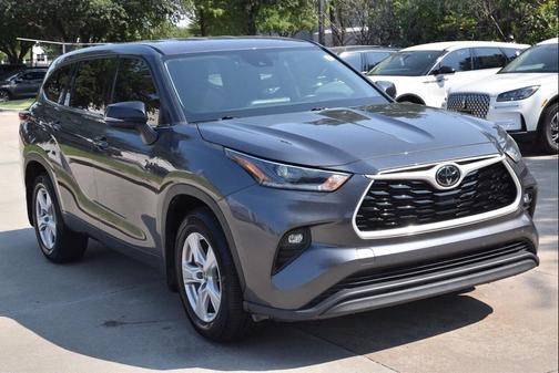 2021 Toyota Highlander LE