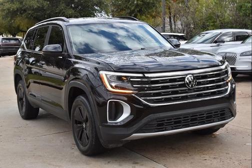 2024 Volkswagen Atlas 2.0T SE