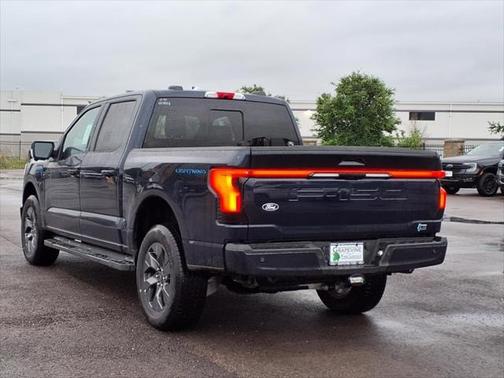 2025 Ford F-150 Lightning LARIAT