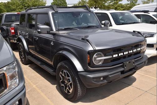 2023 Ford Bronco Outer Banks