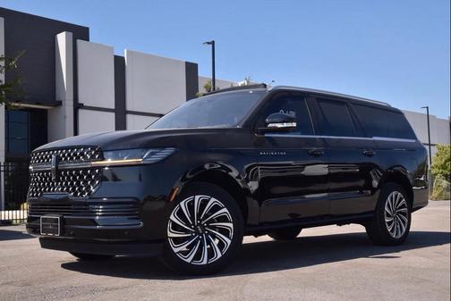 2025 Lincoln Navigator Black Label