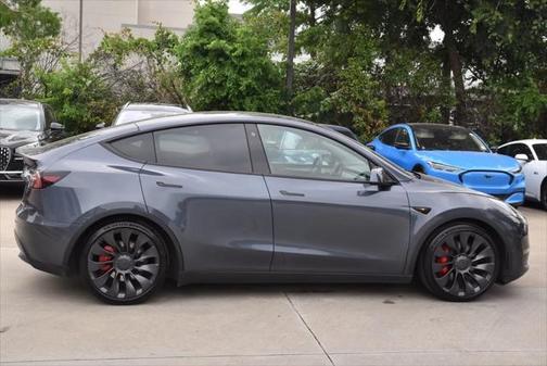 2022 Tesla Model Y Performance Dual Motor All-Wheel Drive