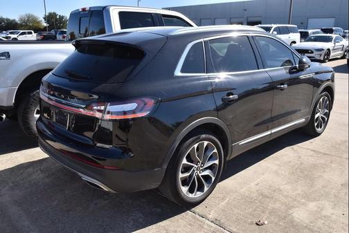 2021 Lincoln Nautilus Reserve