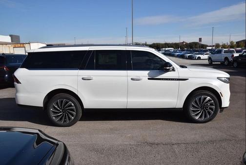 2025 Lincoln Navigator Black Label