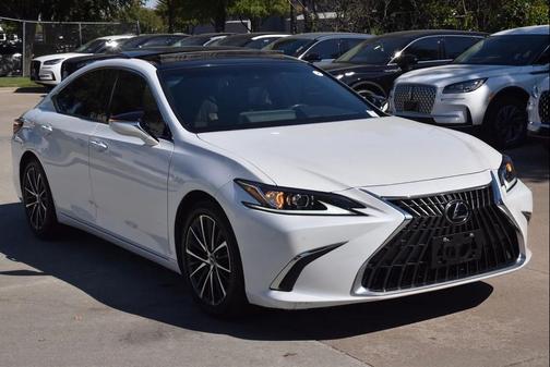 2022 Lexus ES 350 Base