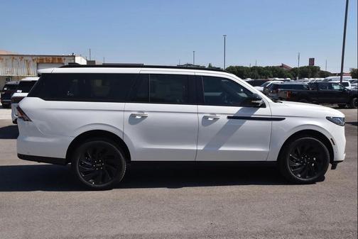 2025 Lincoln Navigator Reserve