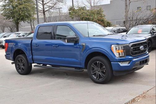 Atlas Blue Metallic 2022 Ford F-150 XLT