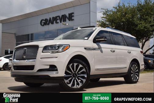 Ceramic Pearl Metallic Tri-Coat 2022 Lincoln Navigator Reserve