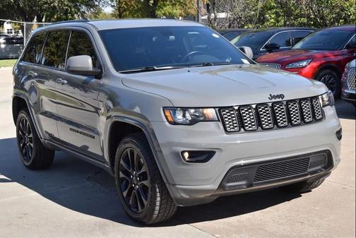 2021 Jeep Grand Cherokee Laredo