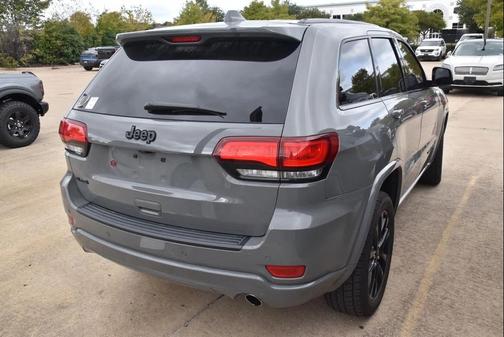 2021 Jeep Grand Cherokee Laredo