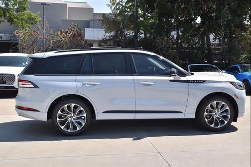 2025 Lincoln Aviator Premiere