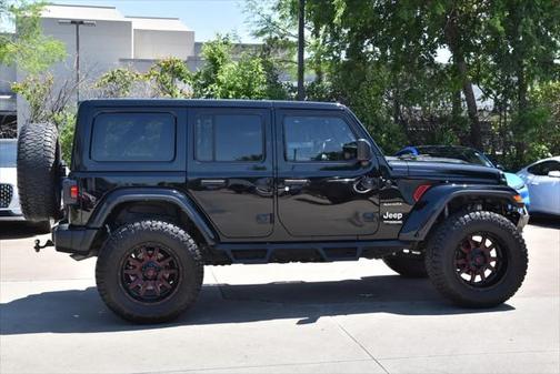2022 Jeep Wrangler Unlimited Sahara
