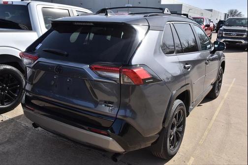 2025 Toyota RAV4 Hybrid SE