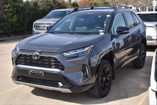 2025 Toyota RAV4 Hybrid SE