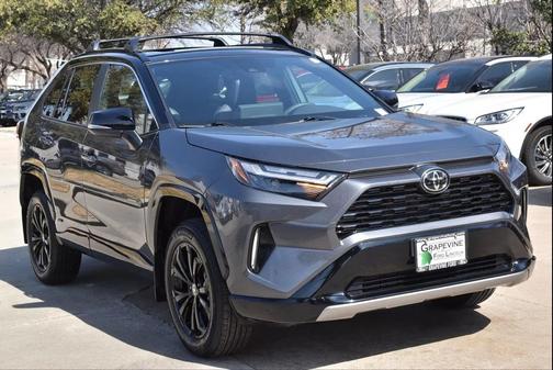 2025 Toyota RAV4 Hybrid SE