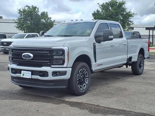 2025 Ford F-350 Platinum