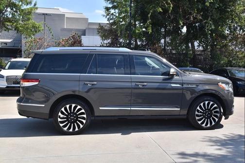 2023 Lincoln Navigator Black Label