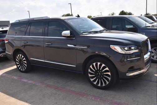 2023 Lincoln Navigator Black Label