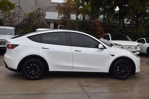 2023 Tesla Model Y Long Range Dual Motor All-Wheel Drive