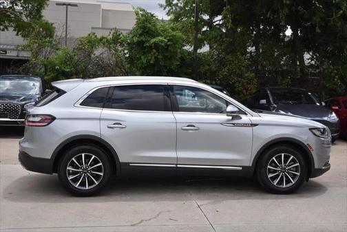 2021 Lincoln Nautilus Standard