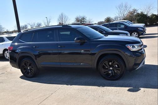 2022 Volkswagen Atlas 2.0T SE w/Technology