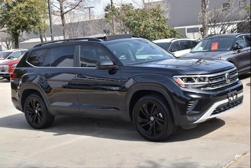 2022 Volkswagen Atlas 2.0T SE w/Technology