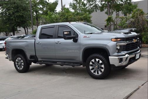 Sterling Gray Metallic 2024 Chevrolet Silverado 2500 LT