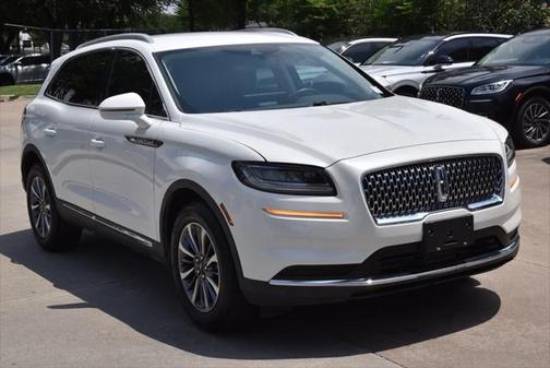 2022 Lincoln Nautilus Standard