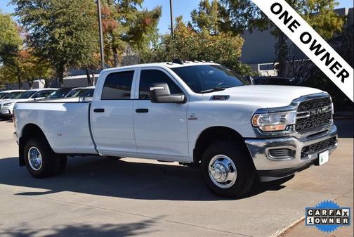 2024 RAM 3500 Tradesman Crew Cab 4x4 8' Box