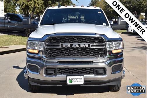 2024 RAM 3500 Tradesman Crew Cab 4x4 8' Box