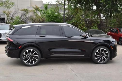 2024 Lincoln Nautilus Black Label