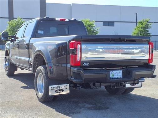 2025 Ford F-350 King Ranch