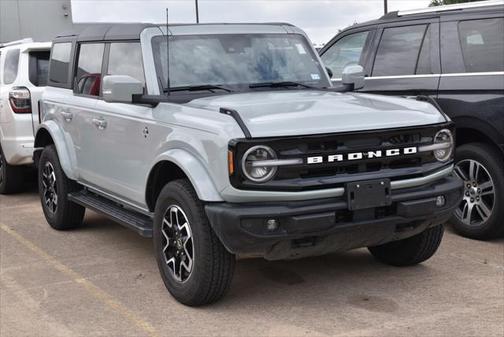 2024 Ford Bronco Outer Banks