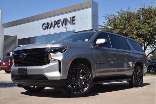 2023 Chevrolet Suburban RST