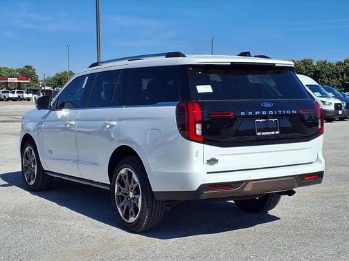 2025 Ford Expedition King Ranch