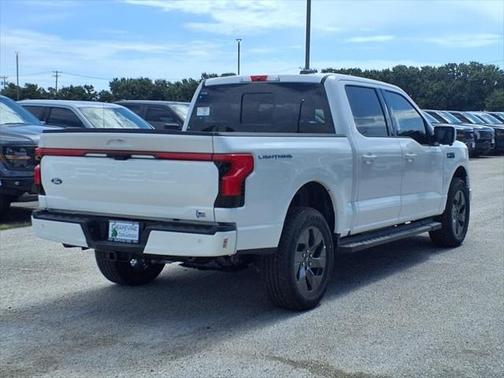 2025 Ford F-150 Lightning LARIAT