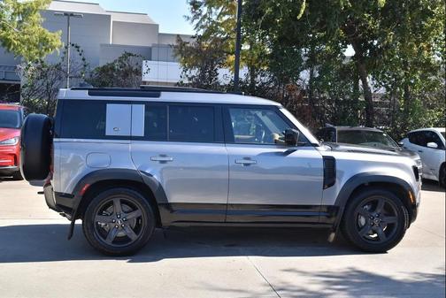 2023 Land Rover Defender 110 X-Dynamic SE