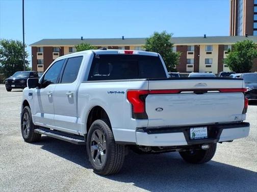 2025 Ford F-150 Lightning LARIAT