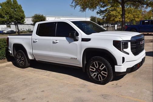 2023 GMC Sierra 1500 AT4