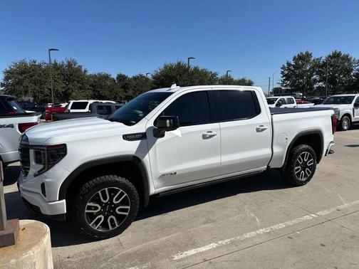 2023 GMC Sierra 1500 AT4