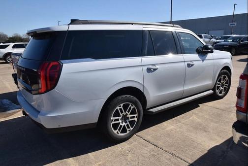 2025 Ford Expedition Max Active 4x4