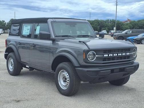 2025 Ford Bronco Base