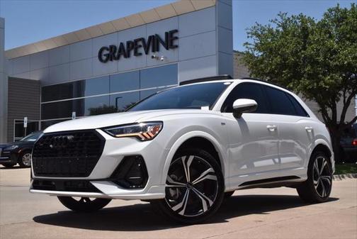 2023 Audi Q3 45 S line Premium Plus