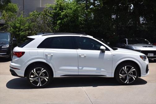 2023 Audi Q3 45 S line Premium Plus